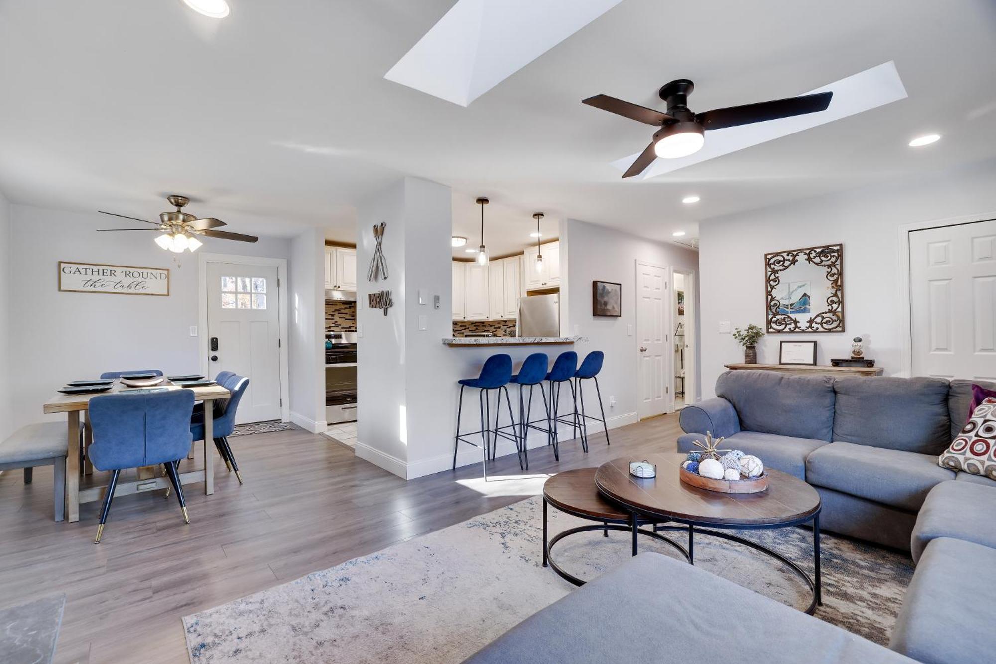Lakeview! - Close To Skiing - Includes Firepit & Game Room!
